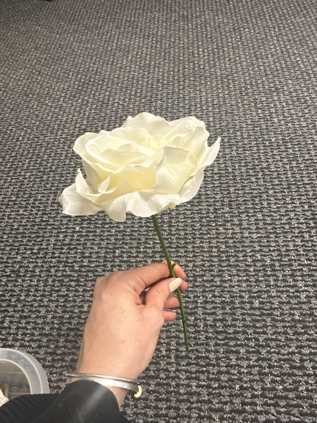 12” White Rose